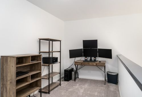 820 Elizabeth Ln, Pingree Grove IL  60140-7715 exterior