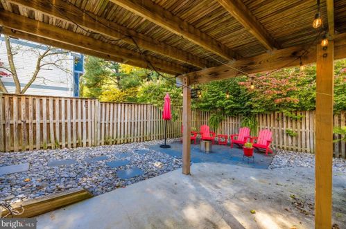 1634 Purple Sage Dr, Herndon VA  20194-5601 exterior