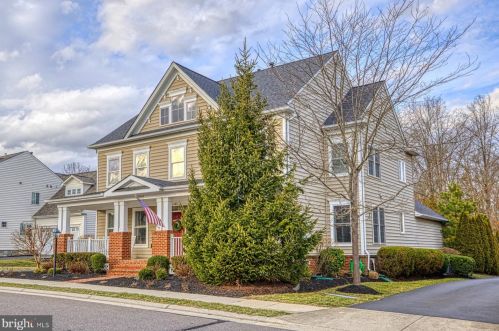 22388 Aging Oak Dr, Leesburg, VA 20175-4814