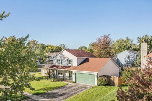217 Green Mountain Dr, Lemont IL  60440-2567 exterior