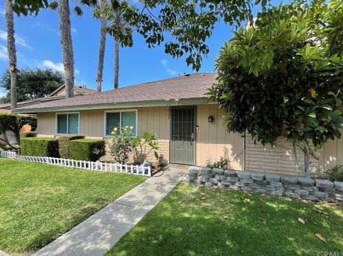 2562 Bourbon St, Orange, CA 92865-3006