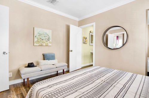 1755 Glenwood Rd, Glendale CA  91201-1543 exterior