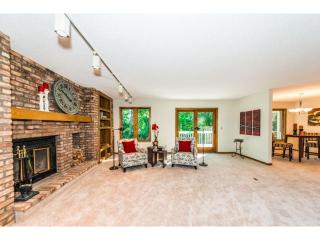 7233 114th St, Minneapolis, MN 55438-2480