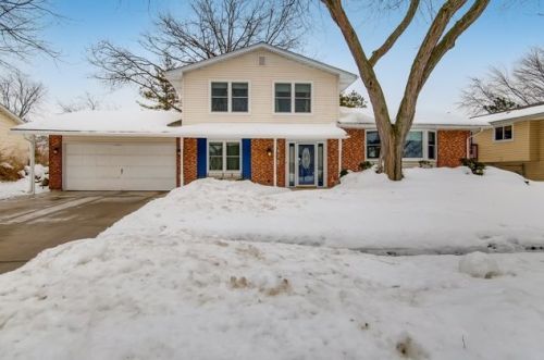 1473 Worden Way, Elk Grove Vlg, IL 60007-3152
