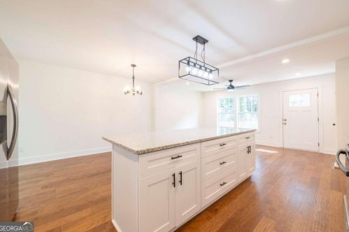 674 Charlotte Pl, Atlanta GA  30318-6375 exterior