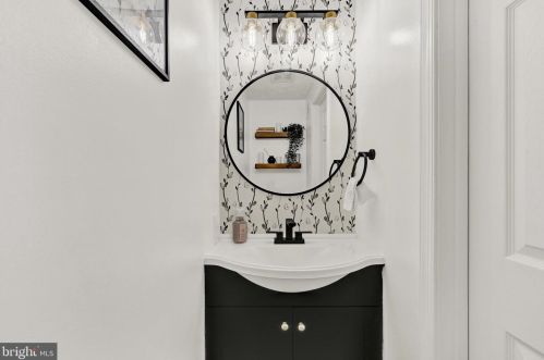 6732 Second Morning Ct, Columbia MD  21045-4952 exterior