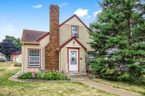 1155 Burnquist St, Saint Paul MN  55106-2804 exterior