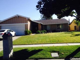 3925 Orchid Dr, Highland, CA 92346-2264