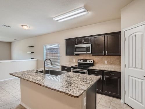 5009 Grayson Rdg Dr, Fort Worth TX  76179 exterior