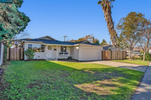 4278 Machado Dr, Concord, CA 94521-1933