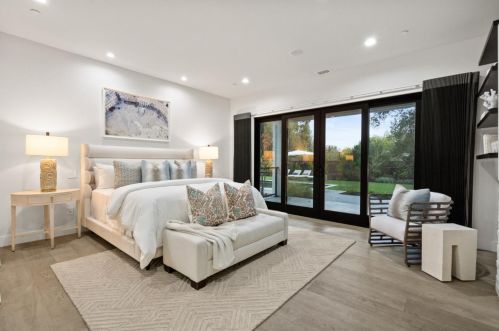 1575 Grant Rd, Los Altos CA  94024-6149 exterior