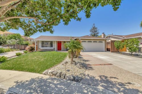 3887 Regaby Place Ct, San Jose, CA 95121-1940