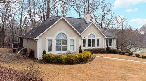 3150 Lakecrest Dr, Dacula, GA 30019-2901