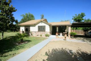 2468 Lewis Ln, Tivy Valley, CA 93657-9513