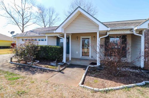 110 Summerwind Pl, Warner Robins, GA 31093-3700
