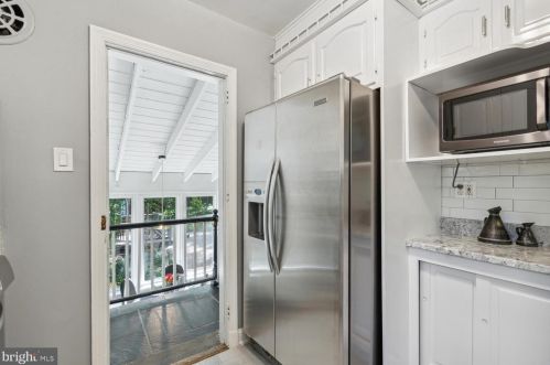 815 Davis Ave, Silver Spring MD 20912-6472 exterior