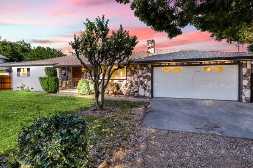 19248 Perryman Rd, Lodi, CA 95242-9206