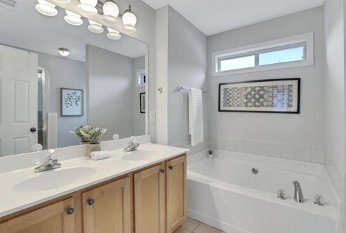 179 Bowen Cir, Atlanta GA  30315-2602 exterior