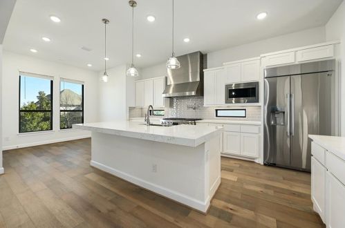 15200 Dorothy Dr, Austin TX  78734-6264 exterior