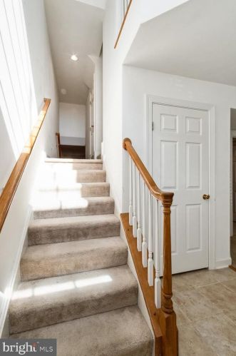 4918 Dashiell Pl, Woodbridge, VA 22192-8308