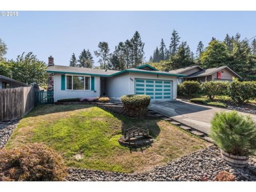 541 4th St, Rainier, OR 97048-2857