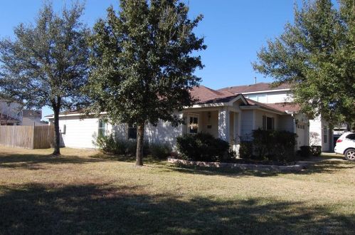 11214 Log Cabin Ln, Tomball, TX 77375-8406