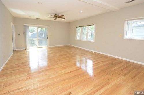 23 Hudson Ave, Ridgefield Park, NJ 07660-1724