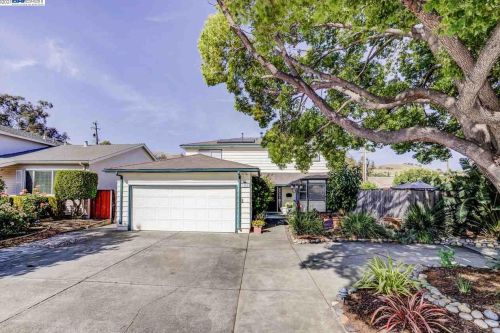 1202 Hillview Dr, Milpitas, CA 95035-3324