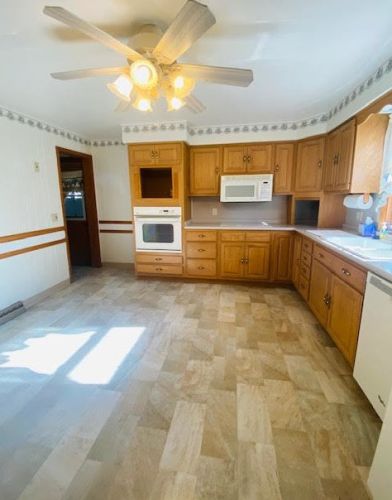 1010 Dement Ave, Nelson IL  61021-1236 exterior