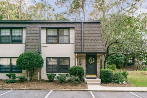 70 Monet Ct, Atlanta, GA 30327-1083