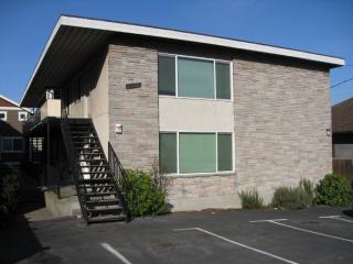 2014 Bertona St, Seattle WA  98199-2357 exterior