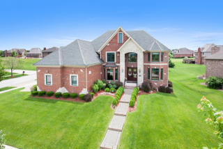 12323 Briarcliffe Dr, Lemont, IL 60439-4621