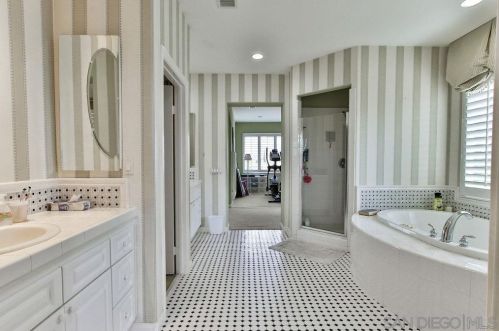 845 Aspen Glen Rd, Chula Vista CA  91914-2520 exterior