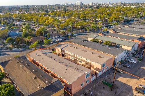 1013 Standard Ave, Santa Ana, CA 92701-6257