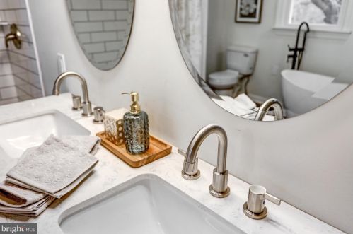 1509 Robert Rd, Lancaster PA  17601-5632 exterior