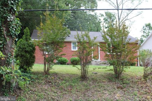 19115 Wayne Dr, Triangle VA  22172-2133 exterior