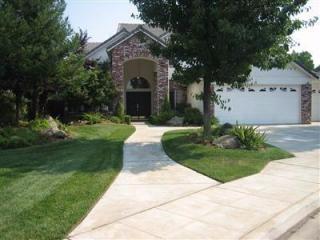 2565 Bellaire Way, Clovis, CA 93611-6074