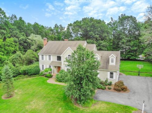 98 Silver Spring Rd, Wilton CT  06897-1030 exterior
