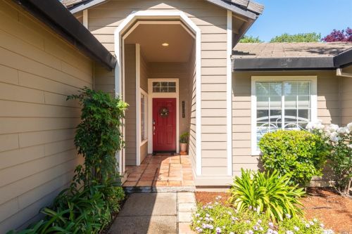 749 Willowood Way, Windsor, CA 95492-8185
