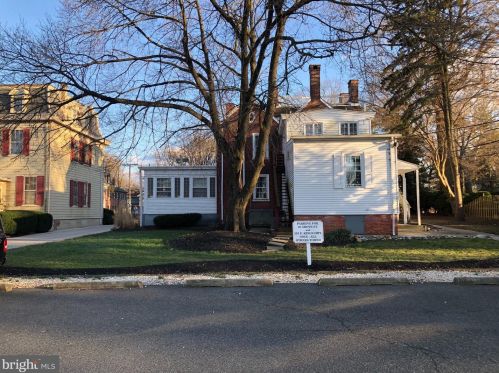 255 Kings Hwy, Haddonfield NJ 08033-1981 exterior