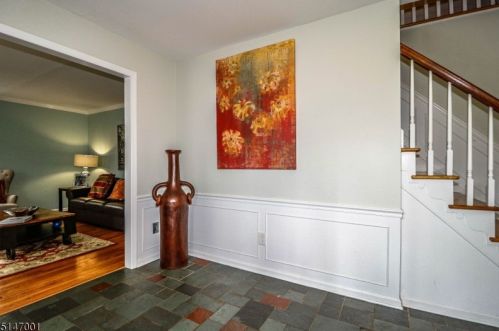 24 Olsen Dr, Warren, NJ 07059-5033
