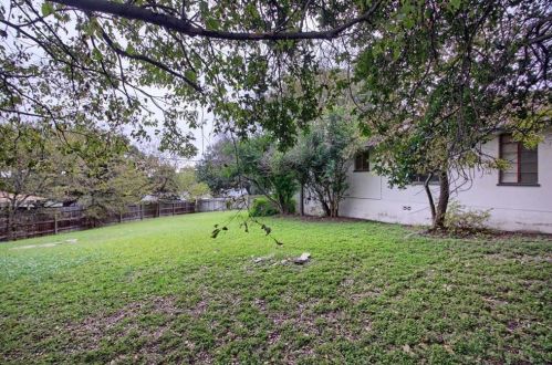 1300 August Dr, Austin TX  78753-2909 exterior