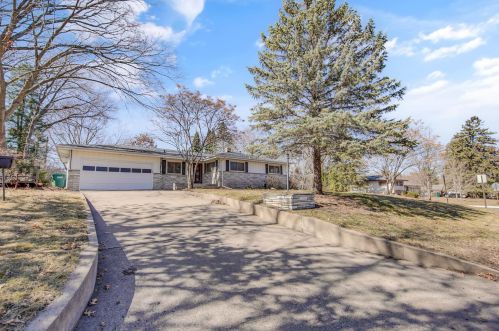 12872 Taylor St, Minneapolis, MN 55434-4076