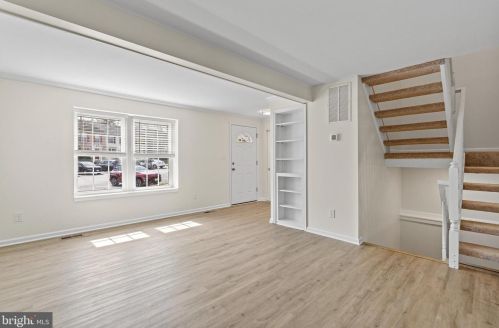 12967 Augustus Ct, Woodbridge, VA 22192-6456