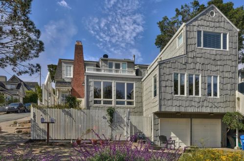 263 Lighthouse Ave, Del Monte Park, CA 93950-2948