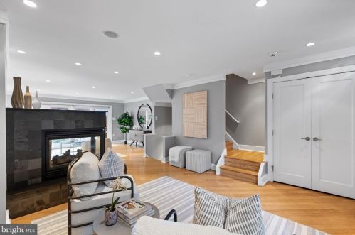 1726 Lombard St, Philadelphia PA  19147-1531 exterior