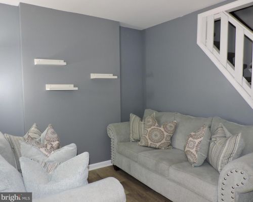 152 Burlington St, Gloucester, NJ 08030-1407