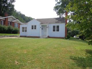 309 Daytona Pl, Elizabethton, TN 37643-3040