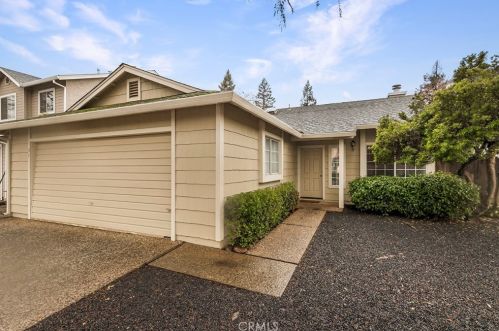 31 Glenshire Ln, Chico, CA 95973-1086
