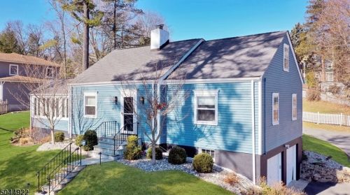 177 Valley Rd, Town Center, NJ 07052-4319